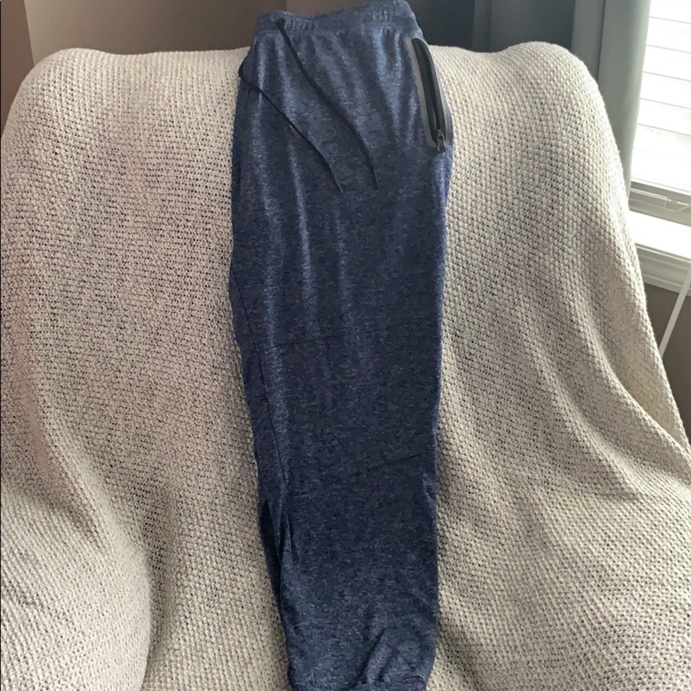 🌵 American Eagle Active Extreme Flex Joggers L